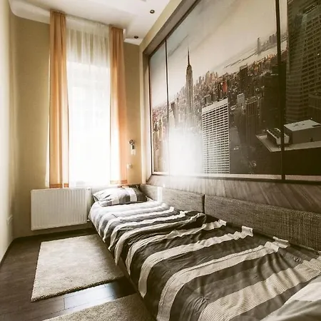 Apartman A_or_ B_luxflat_2br_2ba_vaci Street